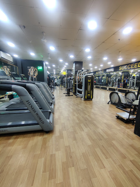 ENERGY FITNESS Gym energy conditioning and fitness space view 6